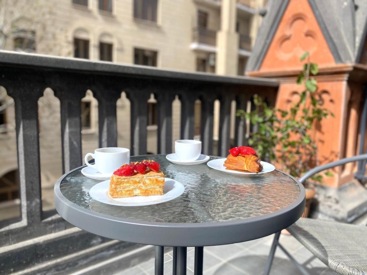 Heart Of Yerevan - City Center Luxury Apartments Esterno foto