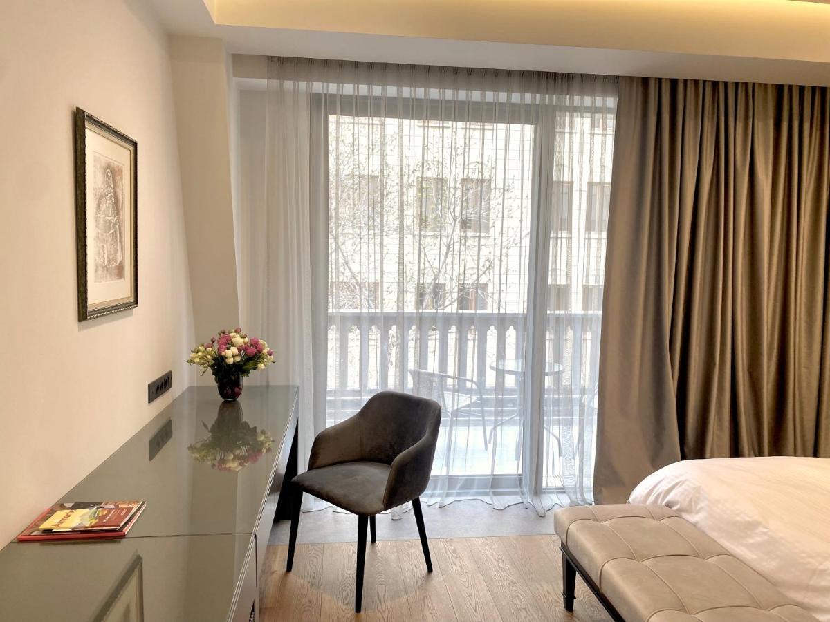 Heart Of Yerevan - City Center Luxury Apartments Esterno foto