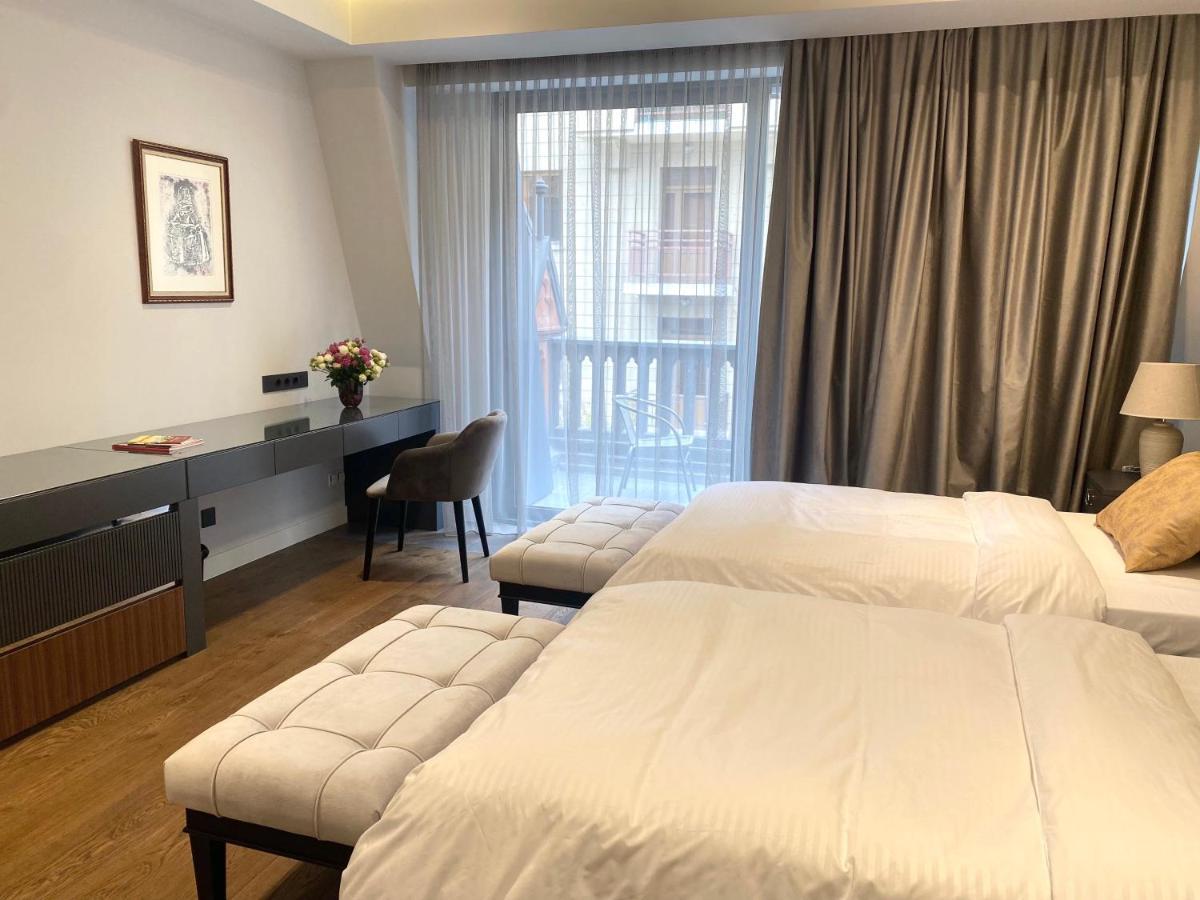 Heart Of Yerevan - City Center Luxury Apartments Esterno foto