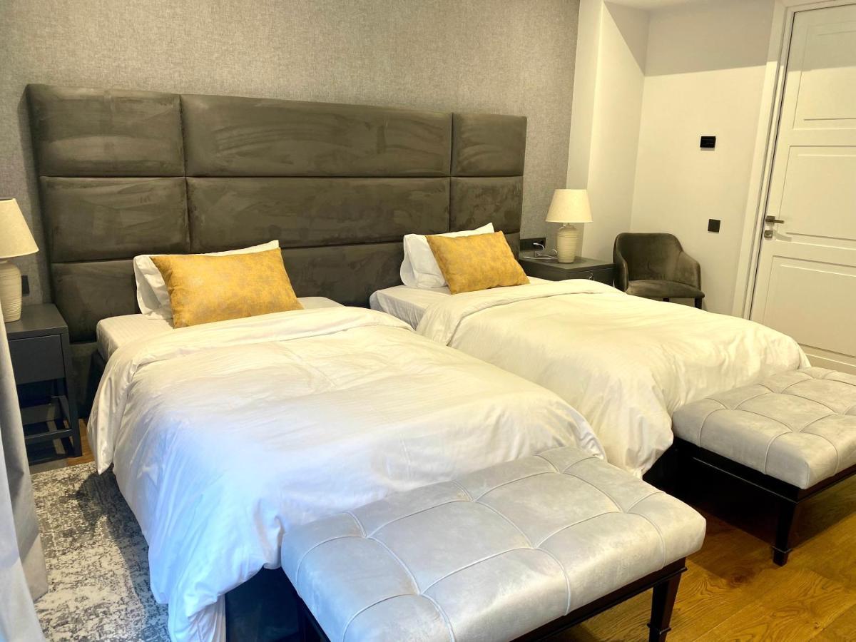 Heart Of Yerevan - City Center Luxury Apartments Esterno foto