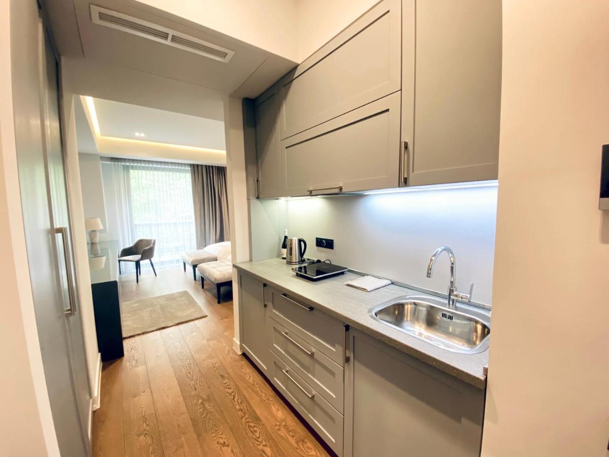 Heart Of Yerevan - City Center Luxury Apartments Esterno foto