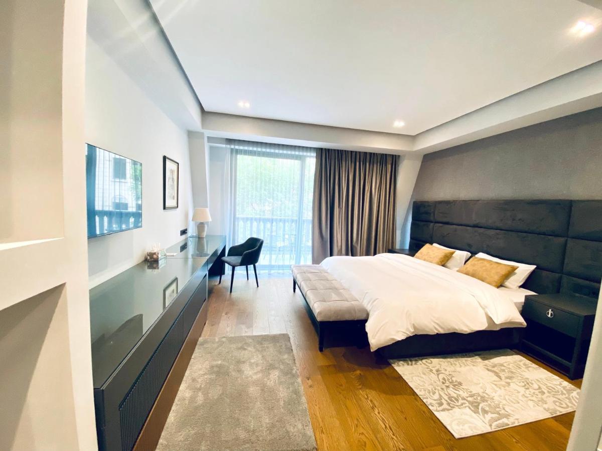 Heart Of Yerevan - City Center Luxury Apartments Esterno foto