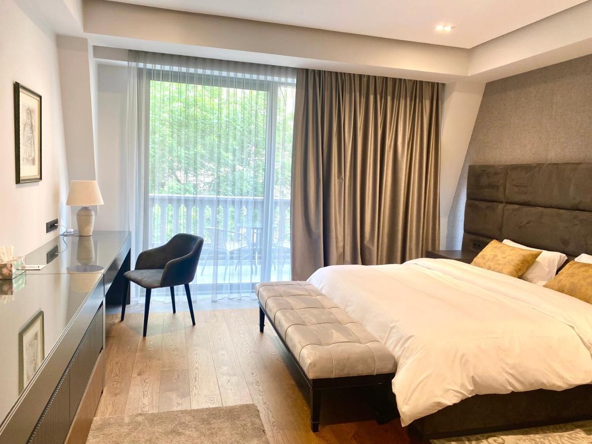 Heart Of Yerevan - City Center Luxury Apartments Esterno foto