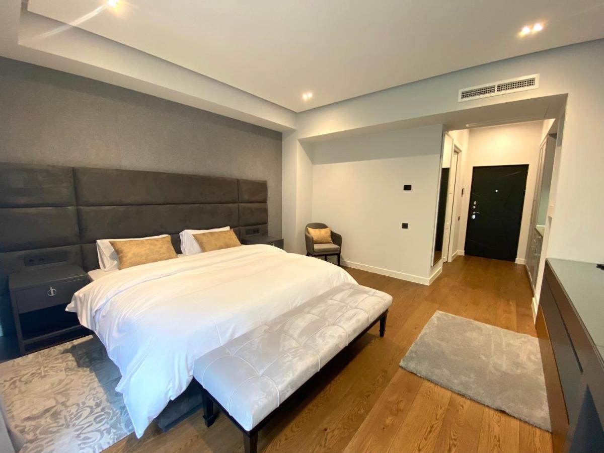 Heart Of Yerevan - City Center Luxury Apartments Esterno foto