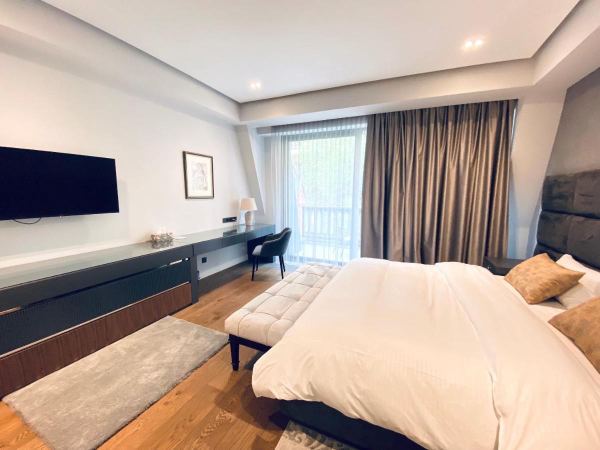 Heart Of Yerevan - City Center Luxury Apartments Esterno foto